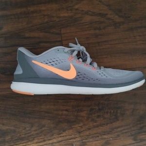 Nike Fitsole size 10 sneakers